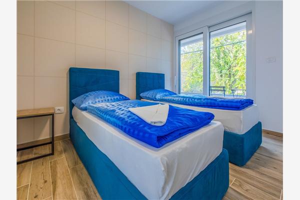 House K1, for 10 persons