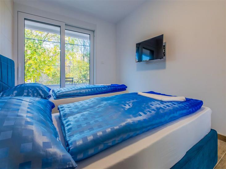 House K1, for 10 persons