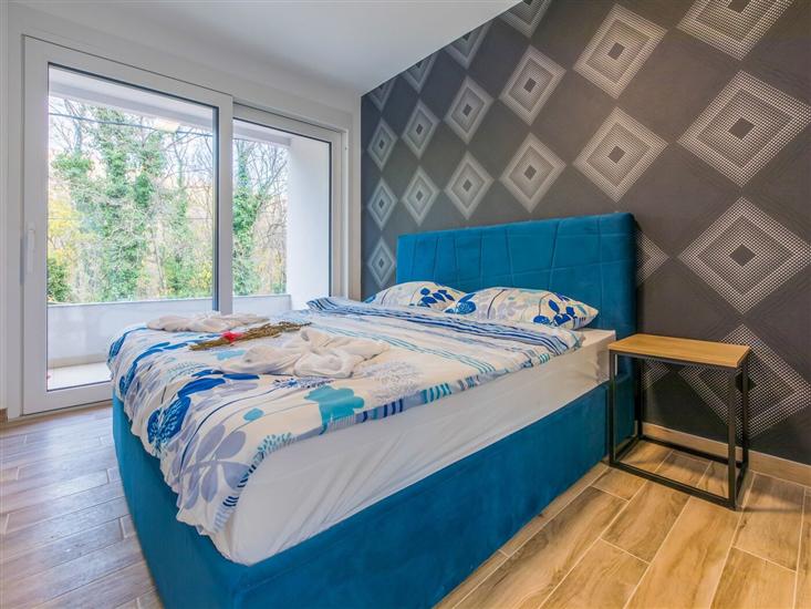 House K1, for 10 persons