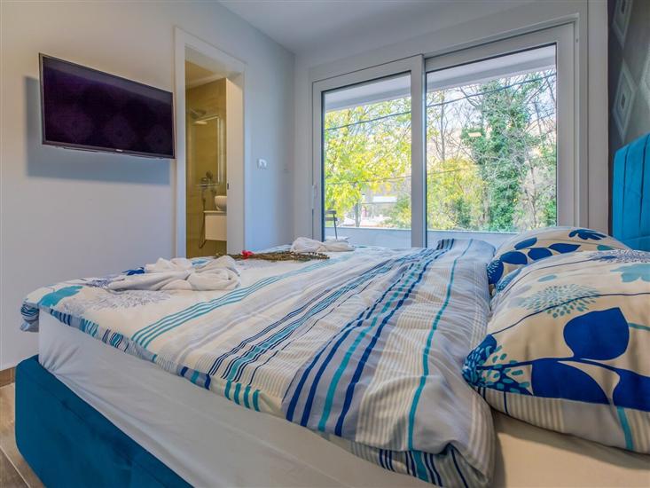 House K1, for 10 persons