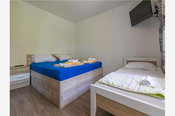 Apartment A1, for 5 persons