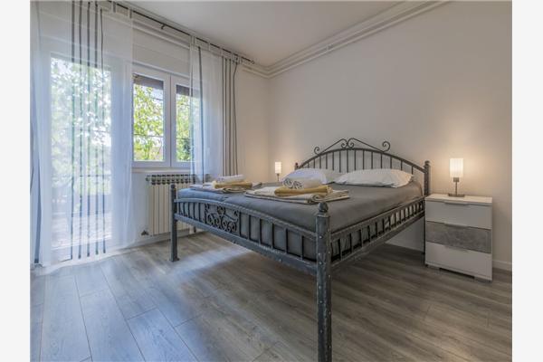 Apartment A1, for 5 persons