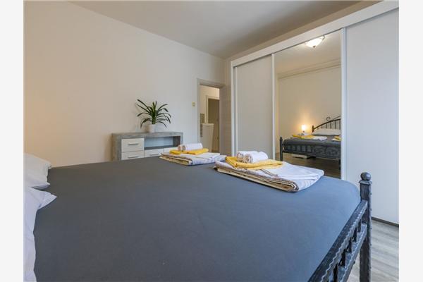 Apartment A1, for 5 persons