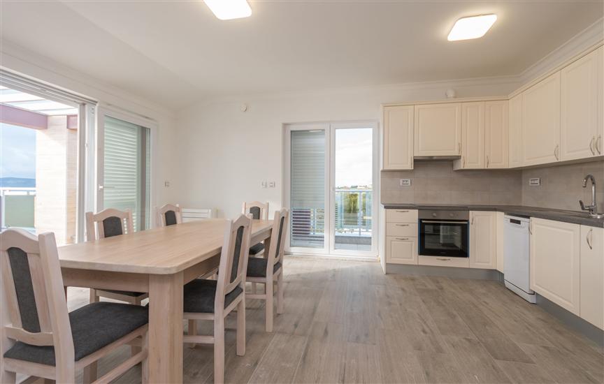 Apartment A3, for 6 persons