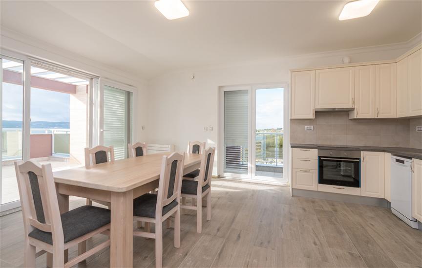 Apartment A3, for 6 persons