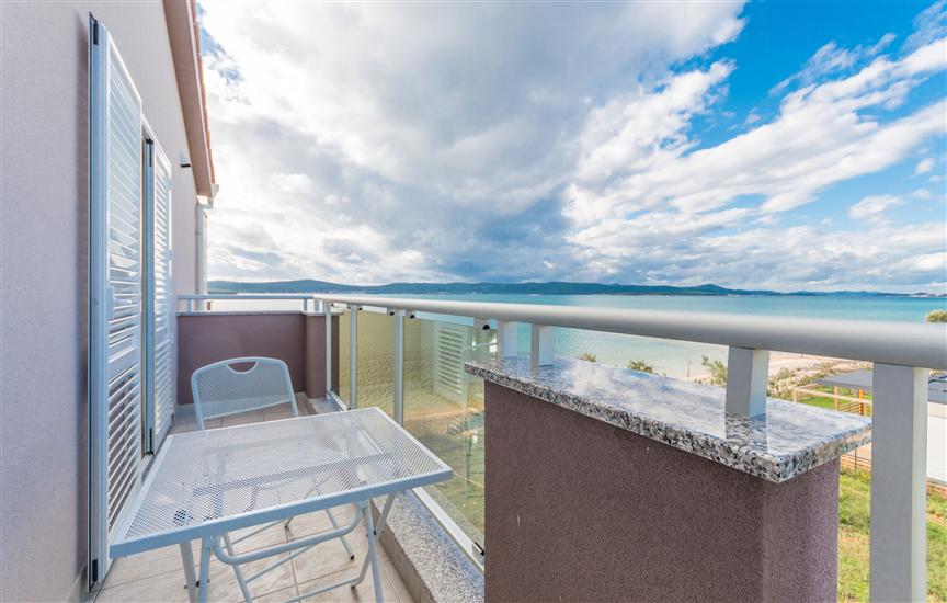 Apartment A3, for 6 persons