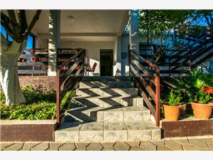 Beachfront accommodation Zadar riviera,BookSLAVICAFrom 120 €