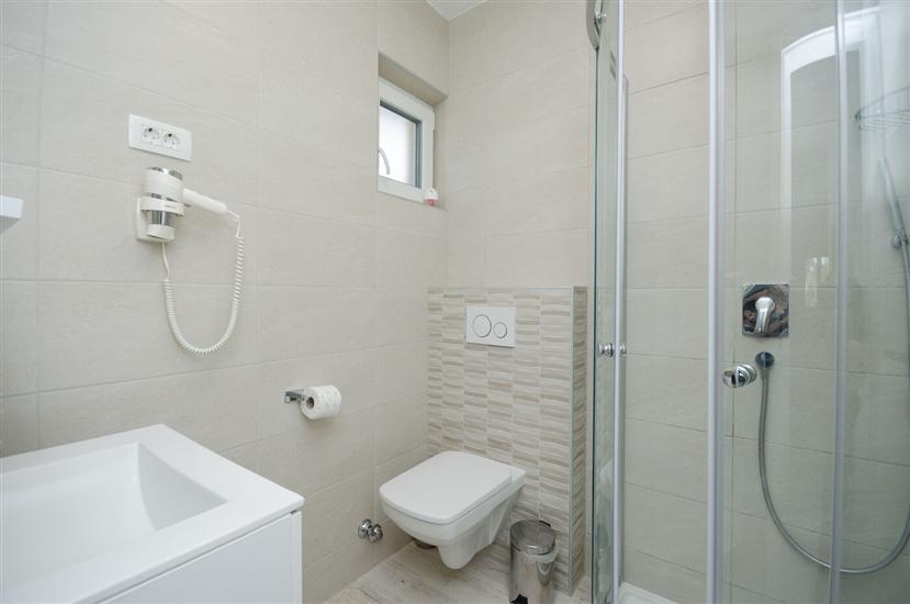 Apartment A3, for 6 persons