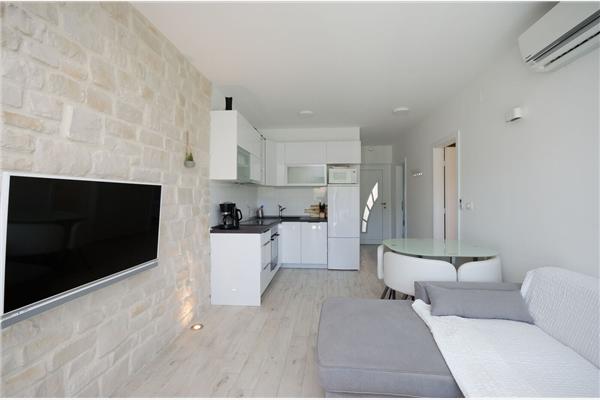 Apartment A4, for 6 persons