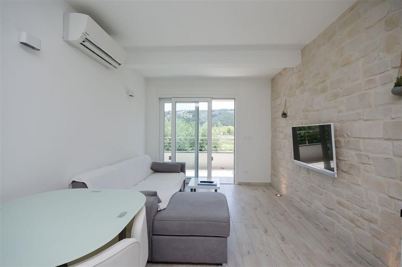 Apartment A4, for 6 persons