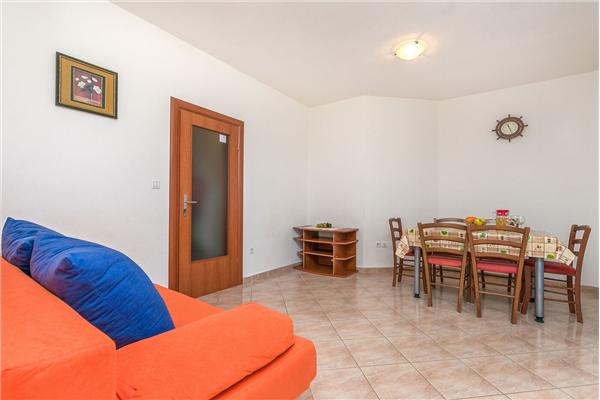 Apartment A1, for 6 persons