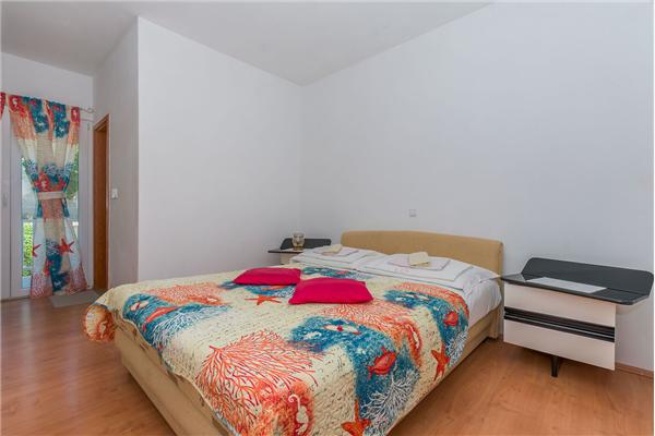 Apartment A2, for 4 persons