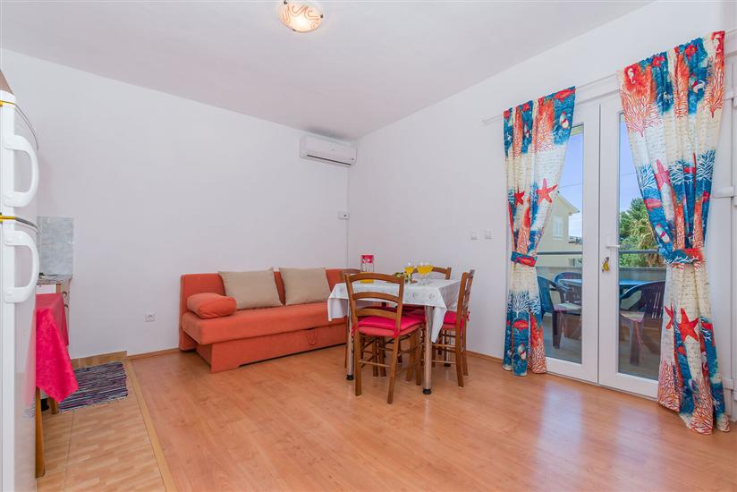 Apartment A2, for 4 persons