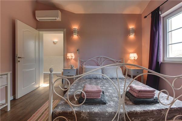 House K1, for 10 persons