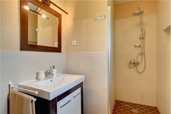 House K1, for 10 persons