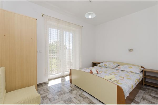 Apartment A4, for 4 persons