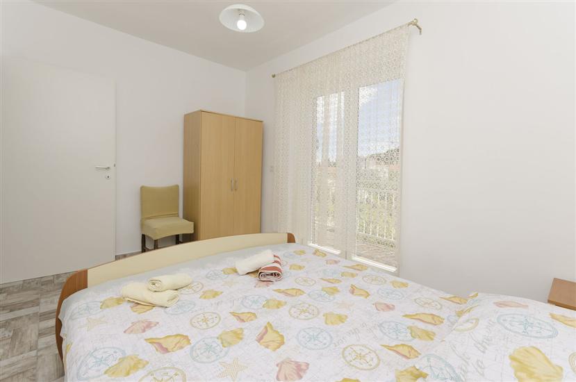 Apartment A4, for 4 persons