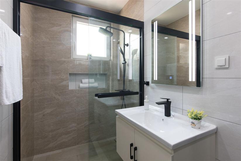 House A1, for 9 persons