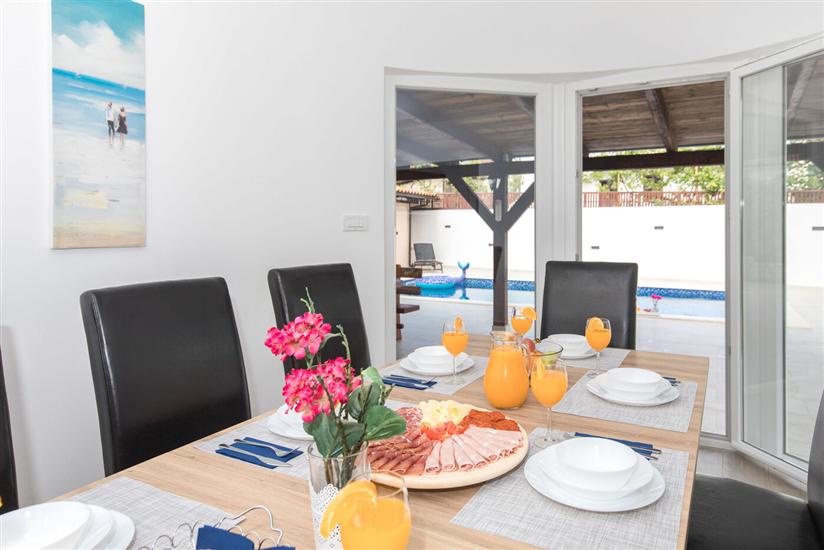 House A1, for 9 persons