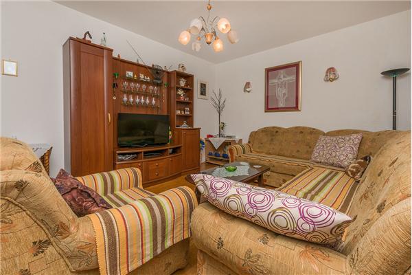 Apartment A1, for 6 persons