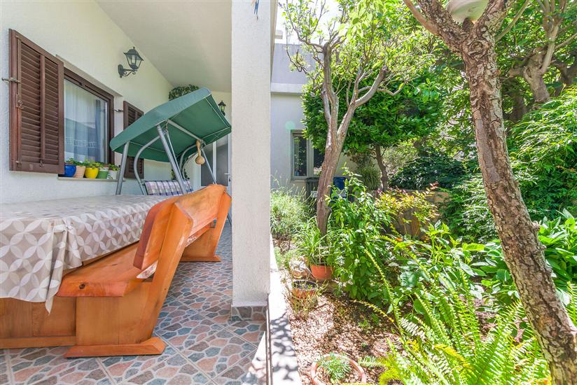 Apartment A1, for 6 persons