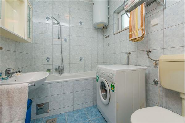 Apartment A1, for 6 persons