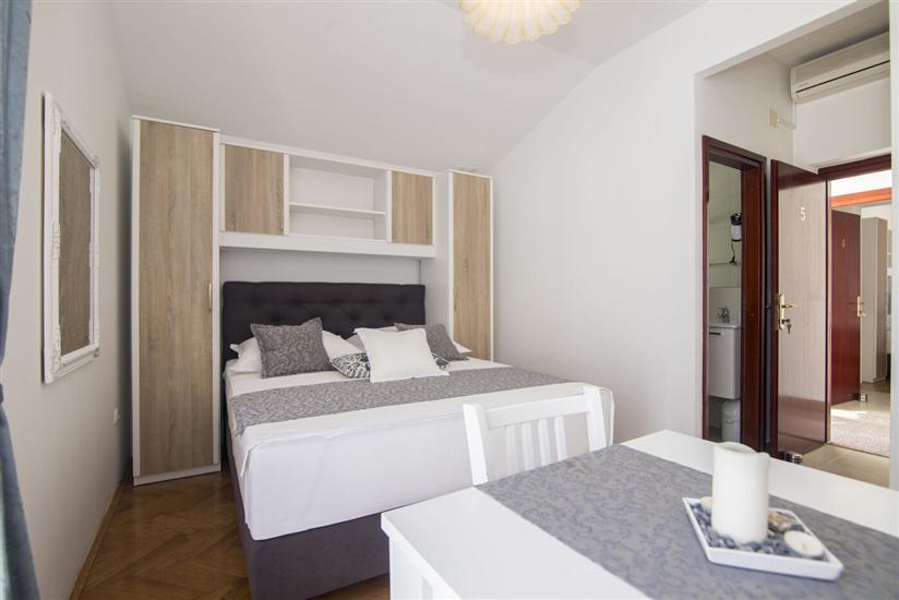 Apartment A5, for 3 persons