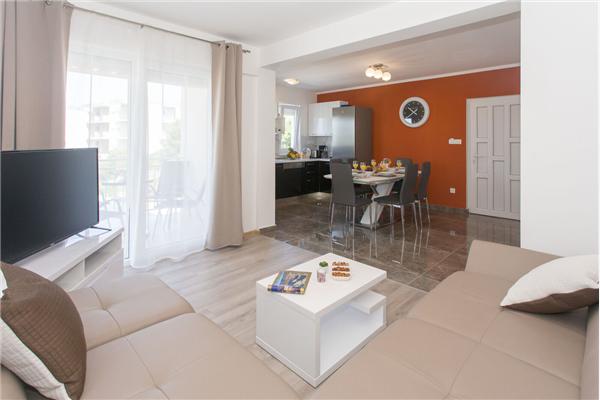 House K1, for 10 persons