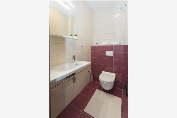 House K1, for 10 persons