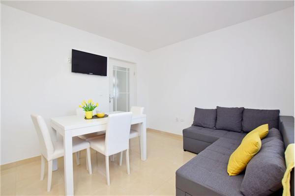 Apartment A1, for 3 persons