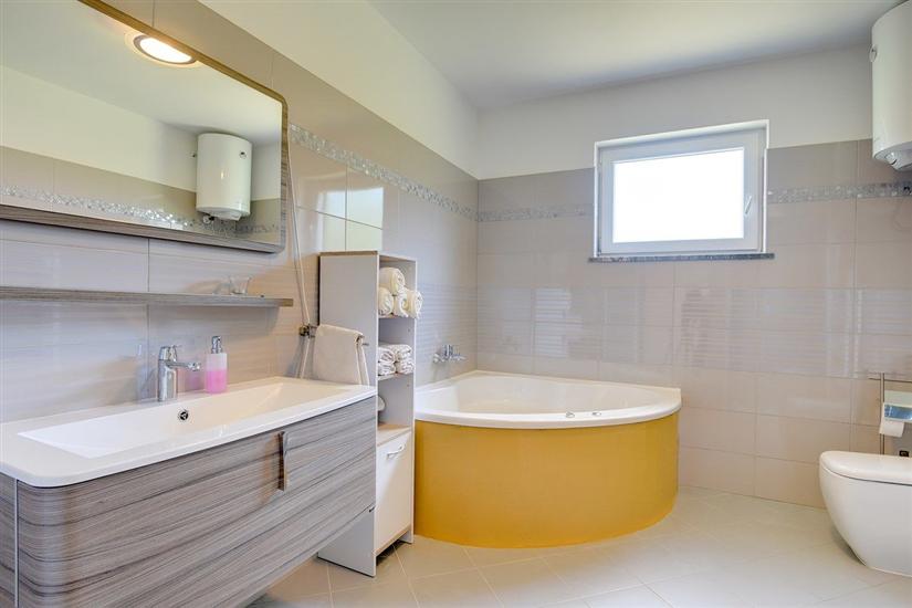 House K1, for 8 persons