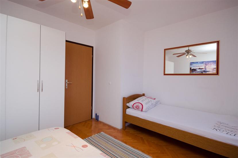 Apartment A2, for 5 persons