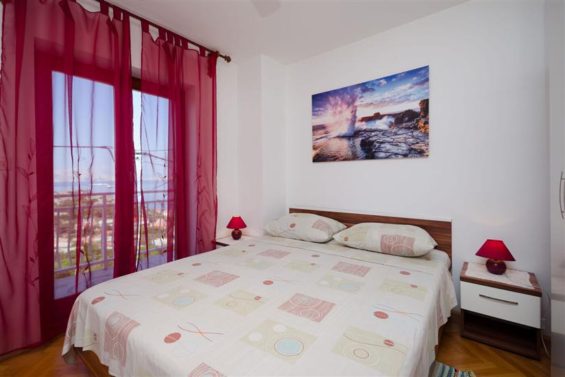 Apartment A2, for 5 persons