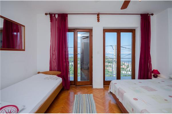 Apartment A2, for 5 persons