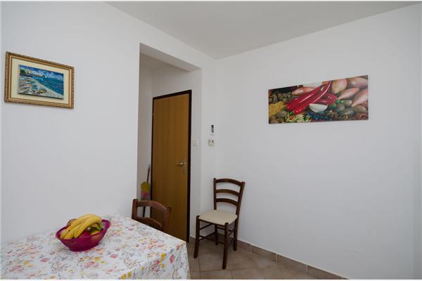 Apartment A2, for 5 persons