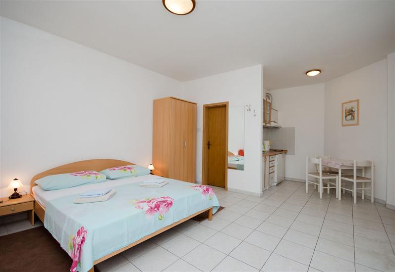 Apartment A1, for 3 persons