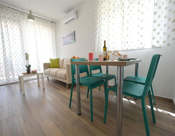 Apartment A4, for 4 persons