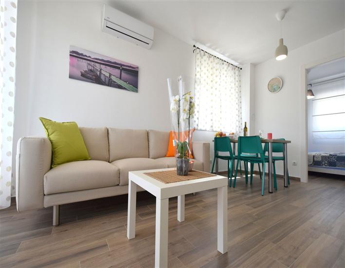 Apartment A4, for 4 persons