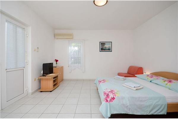 Apartment A1, for 3 persons