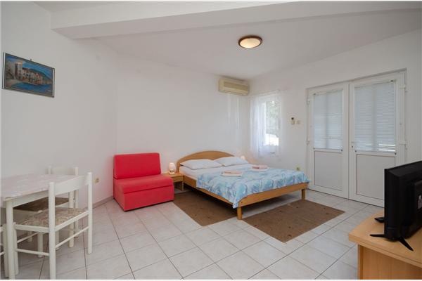 Apartment A2, for 3 persons
