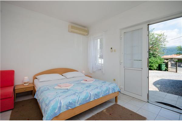 Apartment A2, for 3 persons