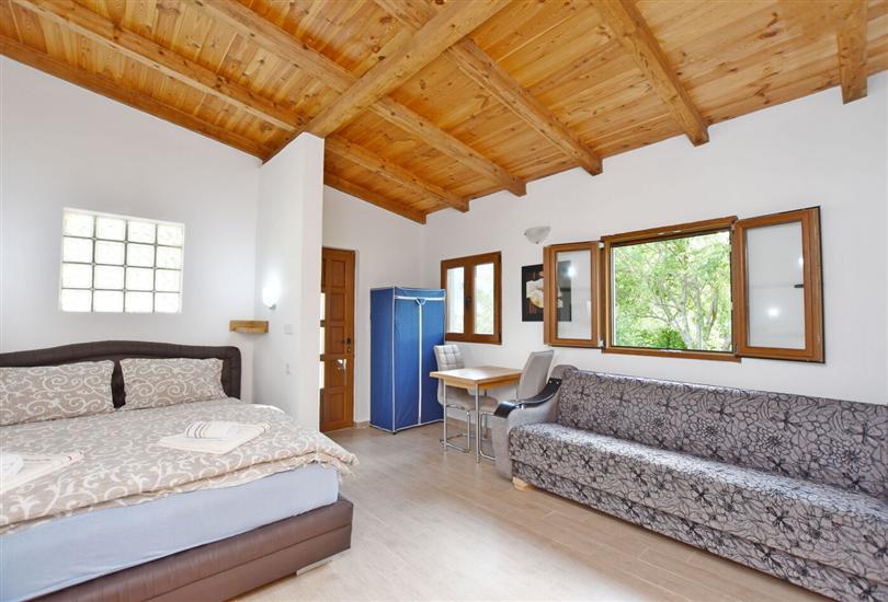 Apartment A2, for 3 persons