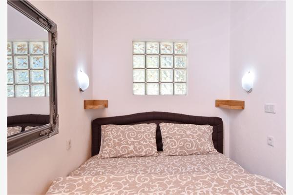 Apartment A2, for 3 persons