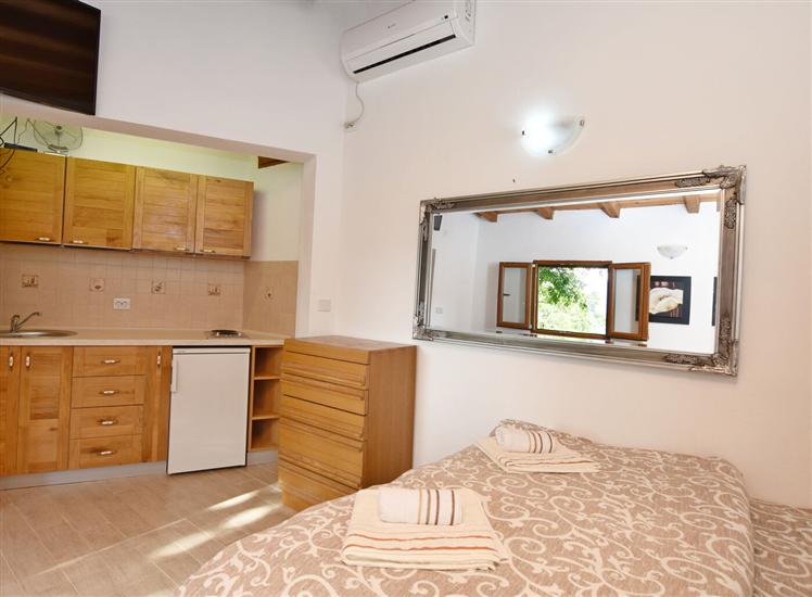 Apartment A2, for 3 persons
