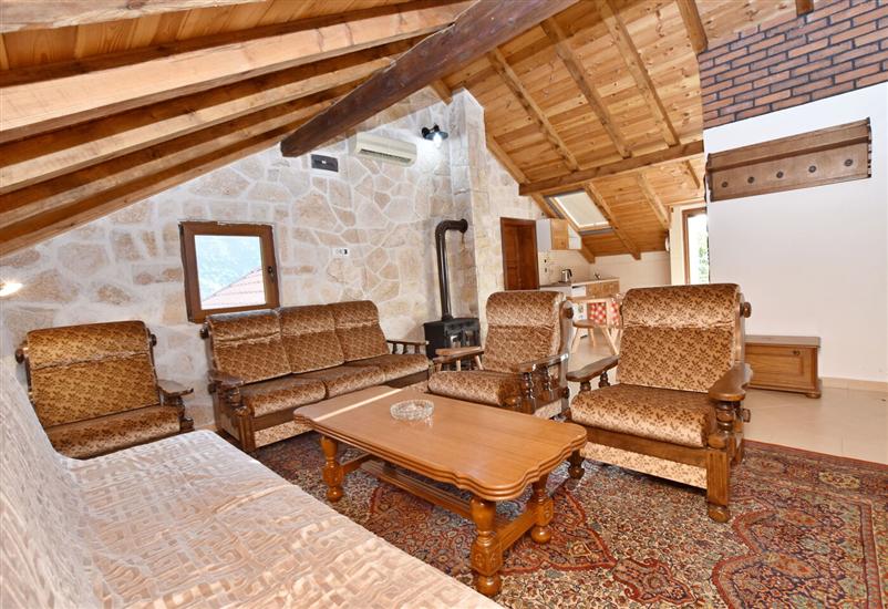 Apartment A1, for 6 persons