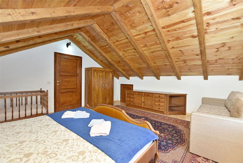 Apartment A1, for 6 persons