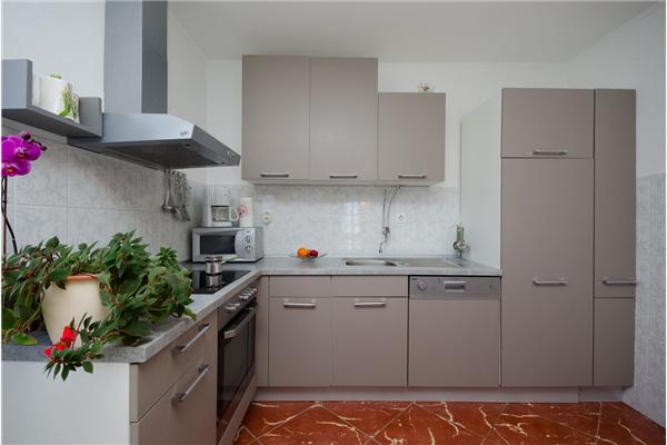 Apartment A1, for 5 persons