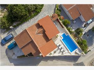 Vila Patria Razanj, Kvadratura 110,00 m2, Namestitev z bazenom, Oddaljenost od morja 160 m