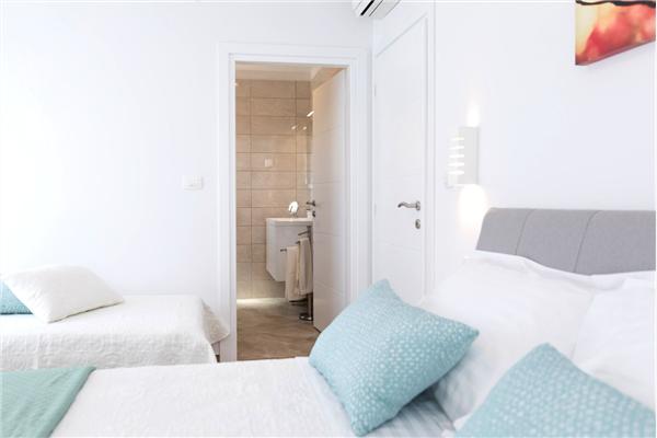 House K1, for 8 persons