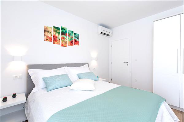 House K1, for 8 persons